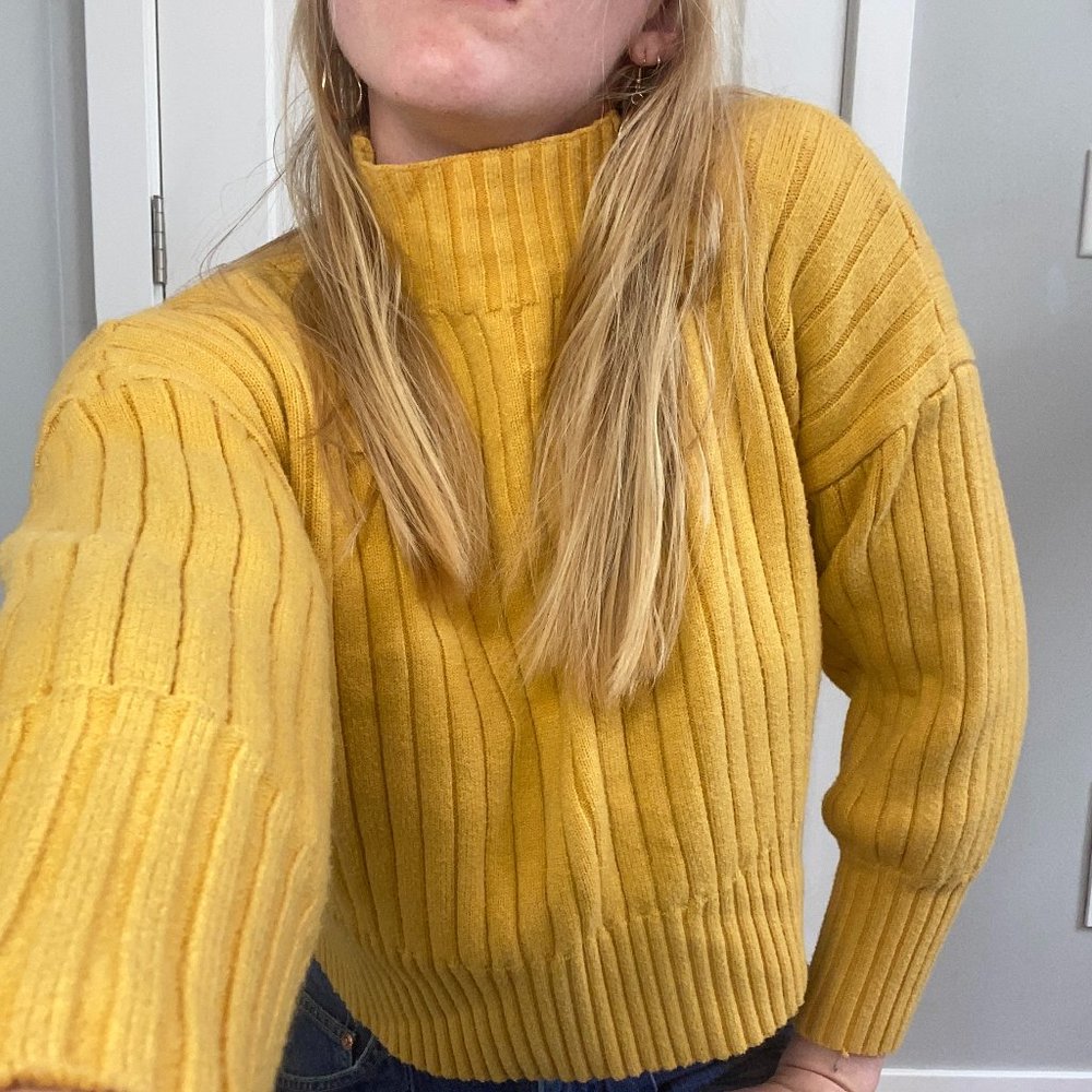 Cropped Yellow Turtleneck Sweater Zaful